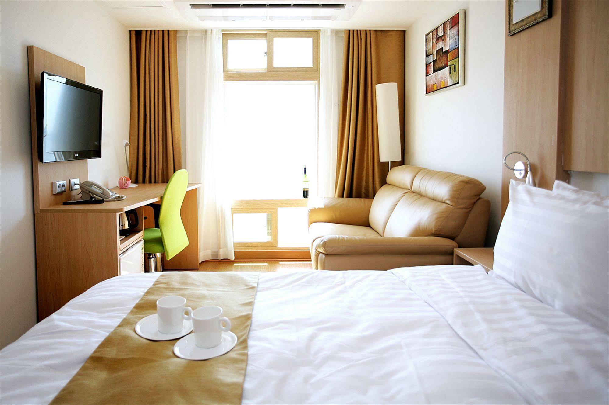 Gunsan Apple Tree Hotel Zewnętrze zdjęcie